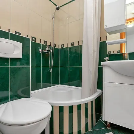 Juric - One Bedroom With Balcony - 2 Apartment *
