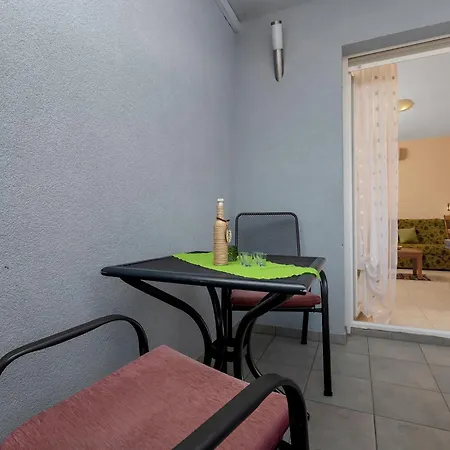 Juric - One Bedroom With Balcony - 2 Baska Voda