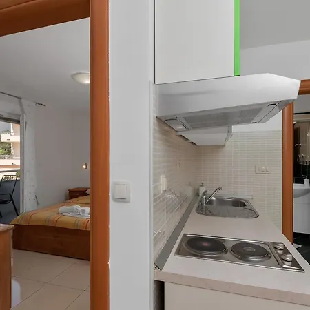 Juric - One Bedroom With Balcony - 2 *